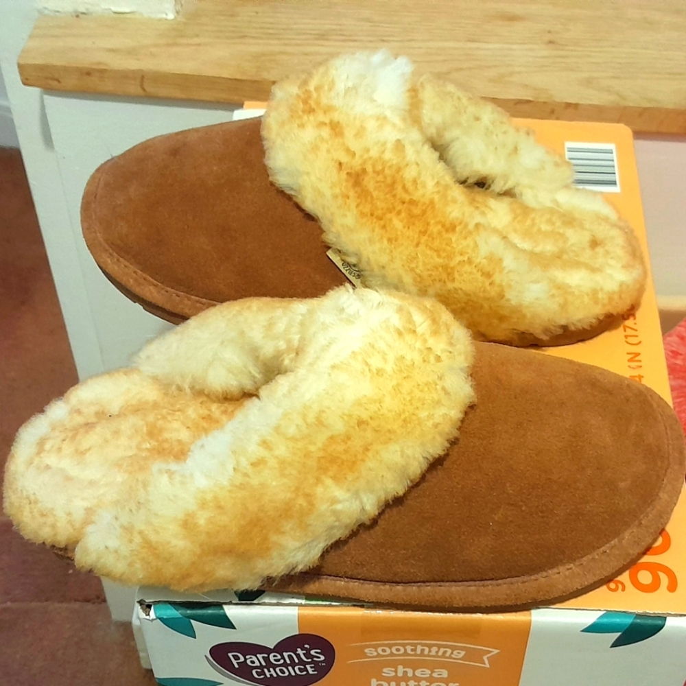 RJ's Fuzzies Sheepskin Scuffs Slippers Shoes Slides  Sz Large 7 7.5 8 Ugg Uggs